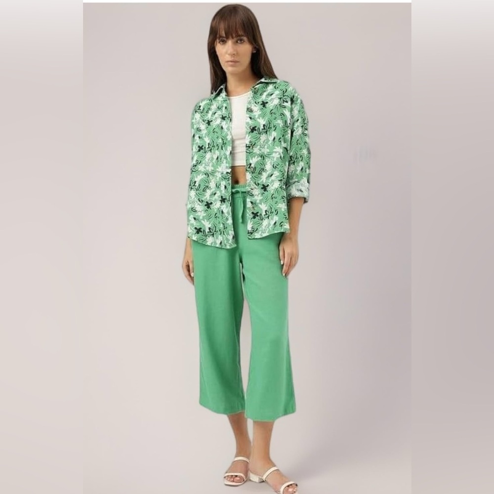 Marks and Spencer Pure Linen Floral Shirt- Medium UK size 10 PTP 21 inch